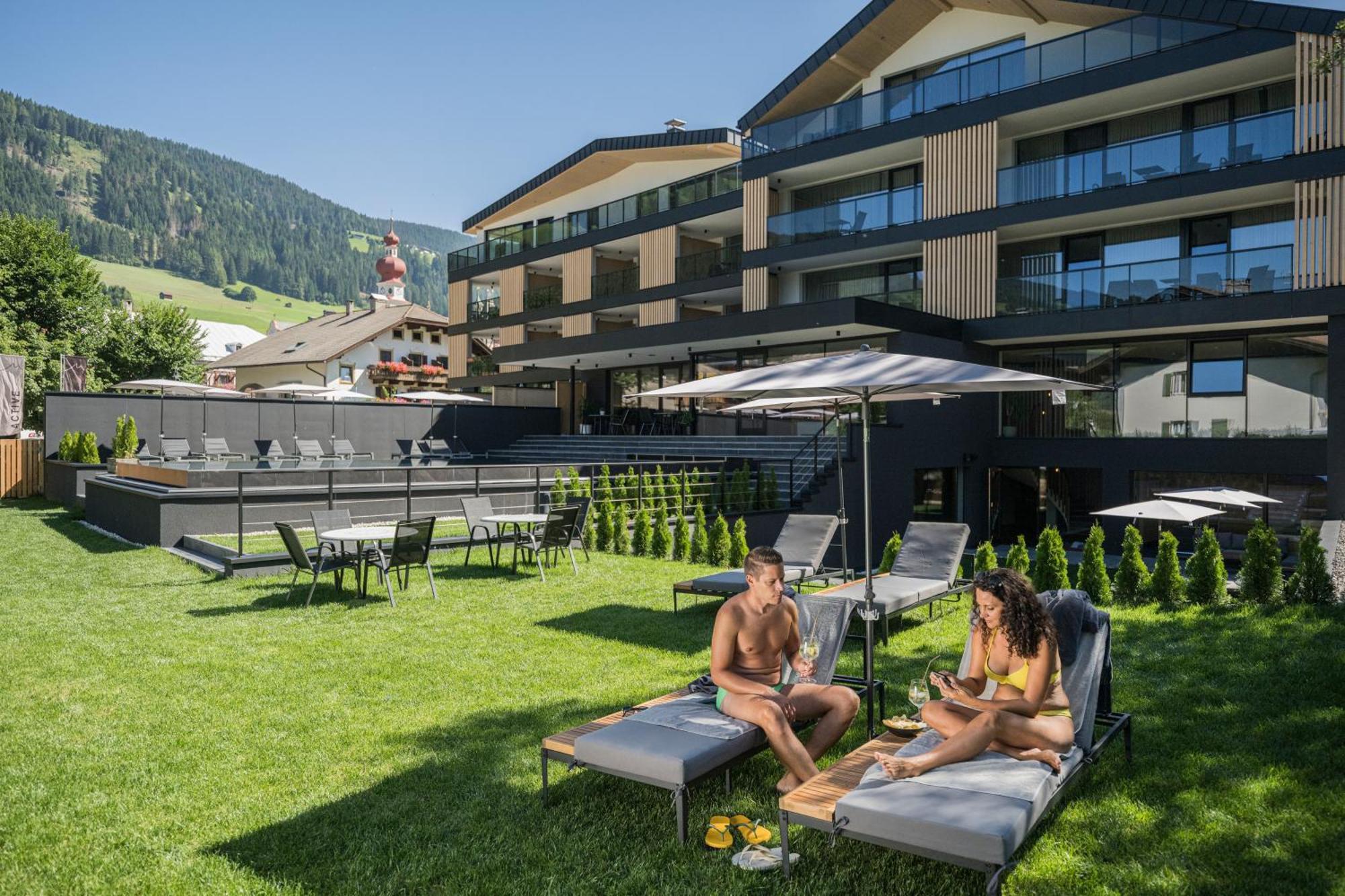 Hotel Montanaris Alpine - Active - Relax Villabassa Esterno foto